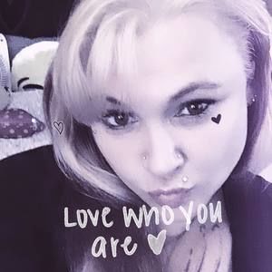 Meet your Posher, Celeste